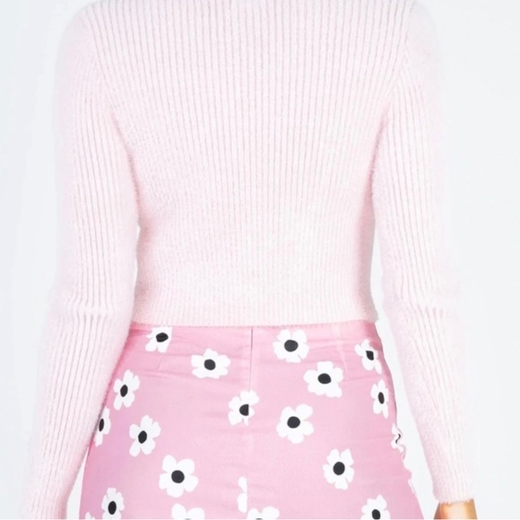 NWT 🌸 Princess Polly fuzzy cropped pink cardigan - Picture 7 of 7